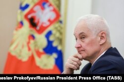 Министр обороны РФ Андрей Белоусов перед началом встречи президента РФ Путина с командующими войсками военных округов в Кремле. Фото ТАСС, 13 июня 2024 года